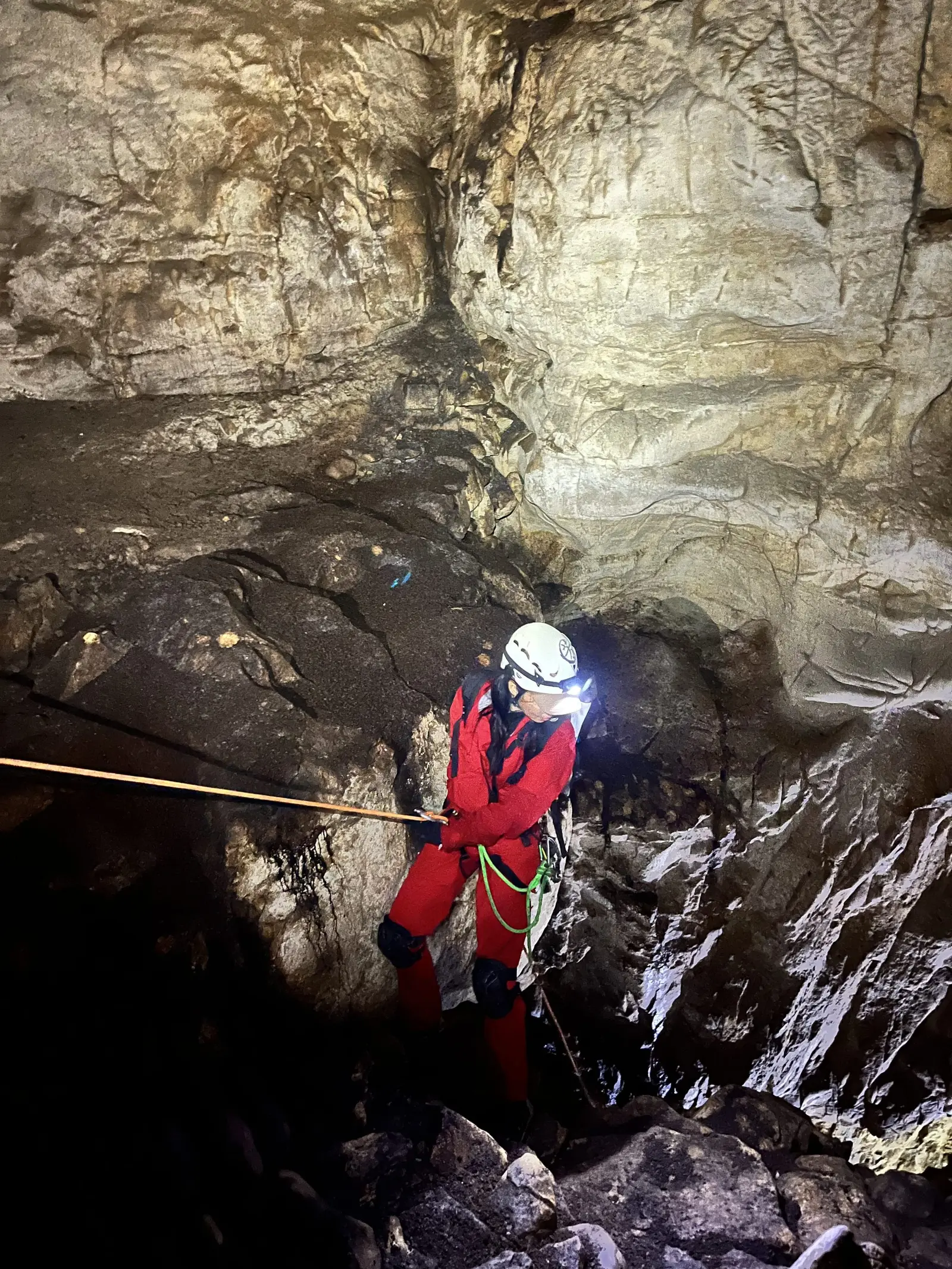 Hubei Canyoning & Caving